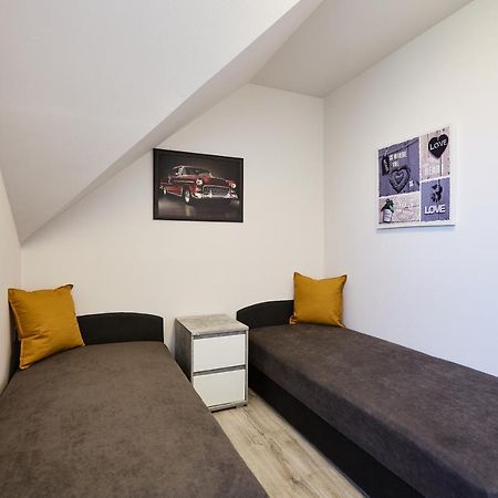Óvár Apartman Mosonmagyarovar Exterior foto
