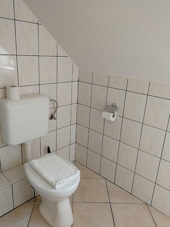 Óvár Apartman Mosonmagyarovar Exterior foto