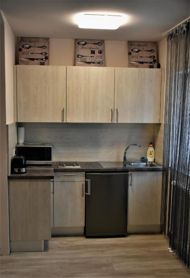 Óvár Apartman Mosonmagyarovar Exterior foto