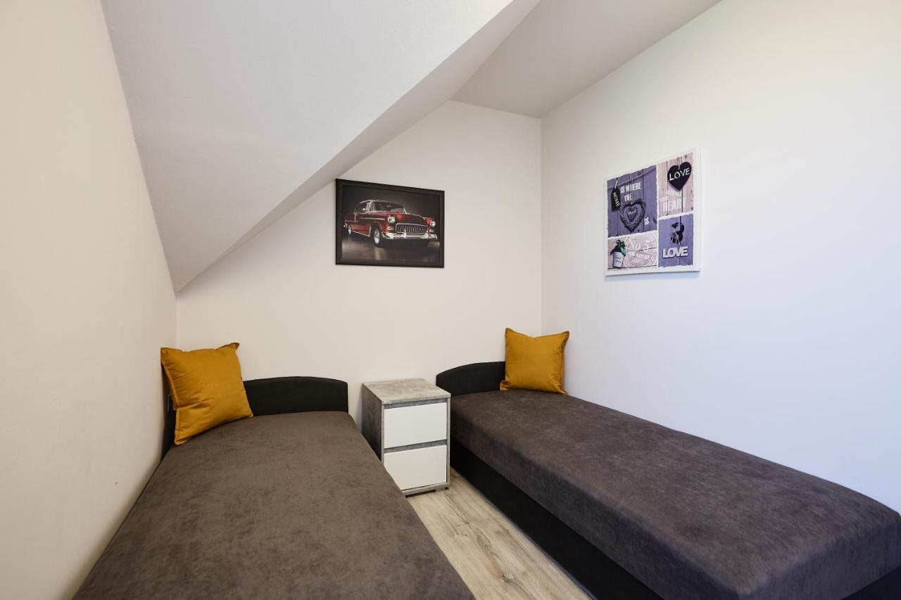 Óvár Apartman Mosonmagyarovar Exterior foto