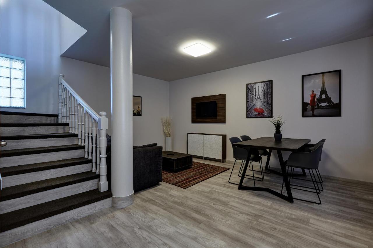 Óvár Apartman Mosonmagyarovar Exterior foto