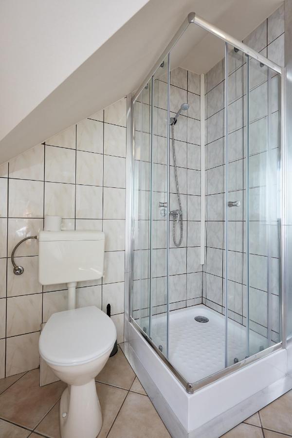 Óvár Apartman Mosonmagyarovar Exterior foto